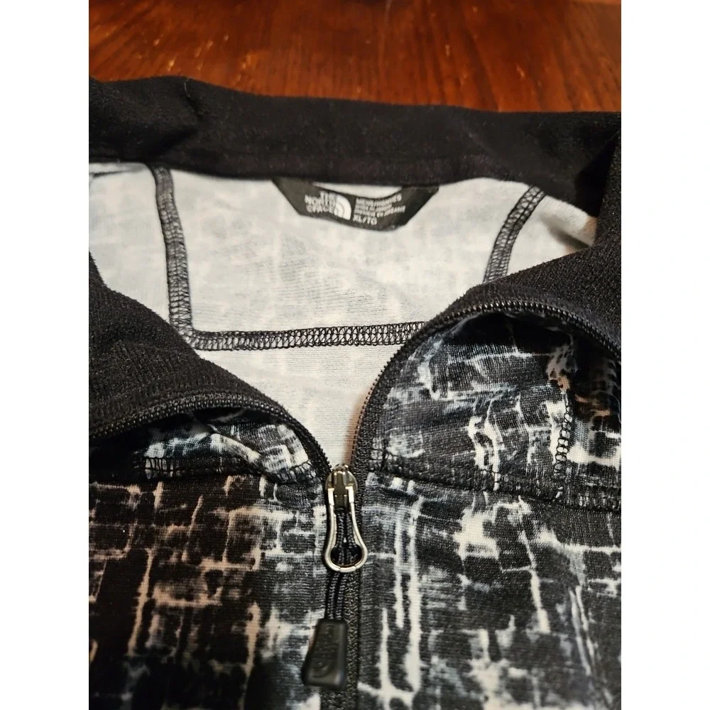 The North Face Men's 1/4 Zip Pullover Geometric-Color Long Sleeve Mens XL (A626)